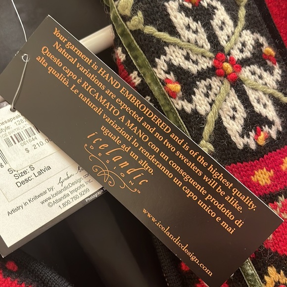 Hand Embroidered Icelandic Jacket - Picture 4 of 5